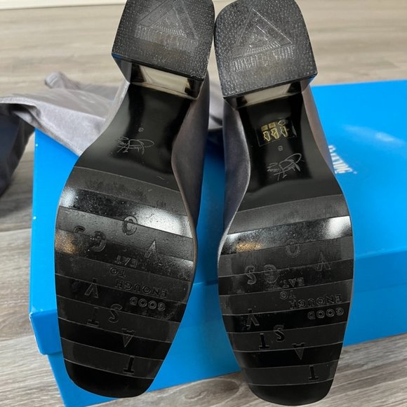 JOHN FLUEVOG • Silver Thigh High PETULA Boots • Vegan • Size 8 • NWT - Picture 9 of 14